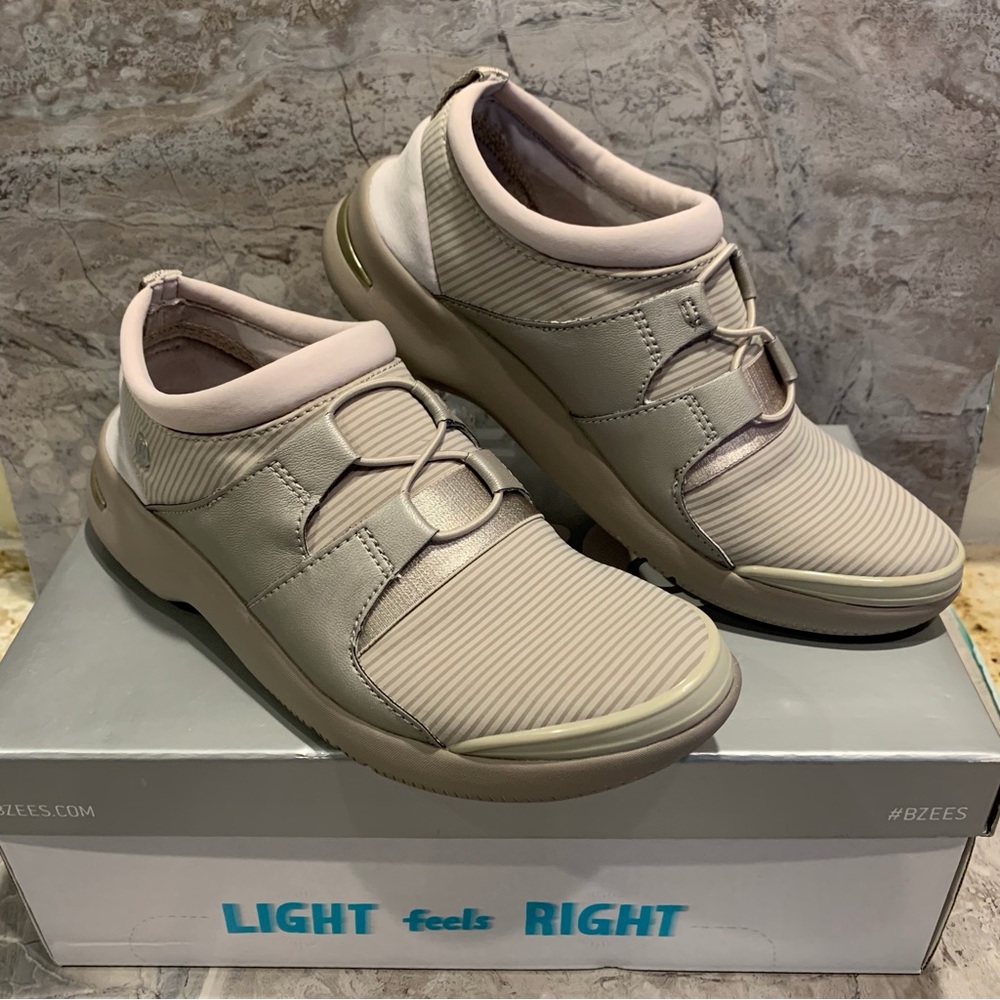 Bzees Cloud Technology Anytime Light Gray slip on shoes. NWOT.